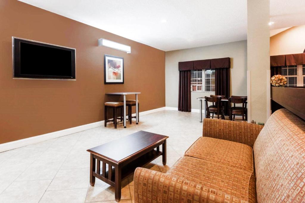 Room image 2