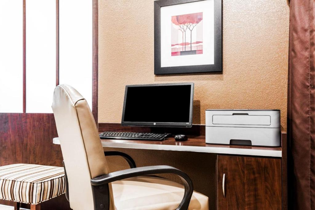 Room image 1